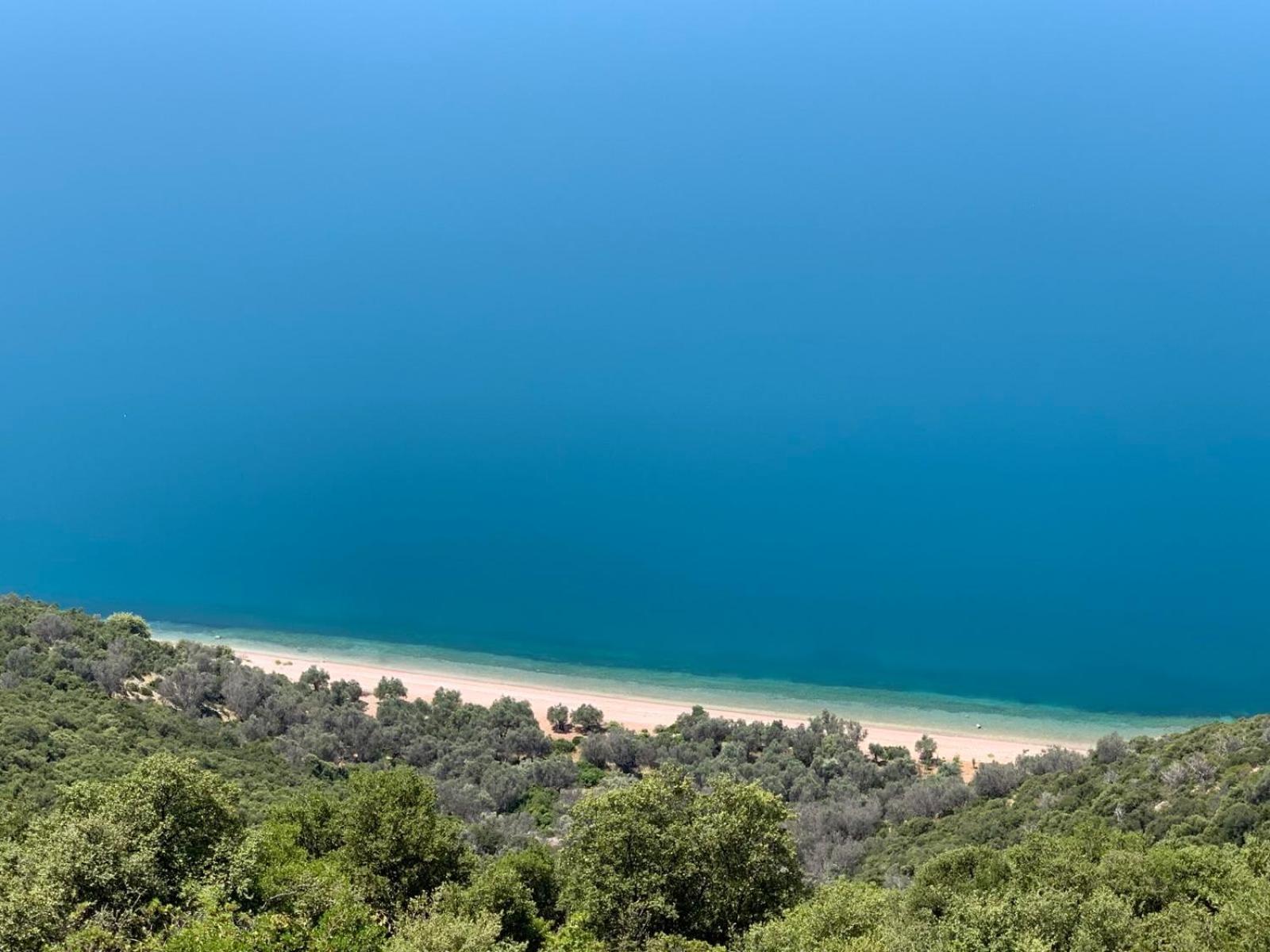 The Lake House" -Trichonida Lake Marathias  ภายนอก รูปภาพ